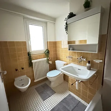 Zentrales 2,5-zimmer Mit Mega Bergblick 英格堡