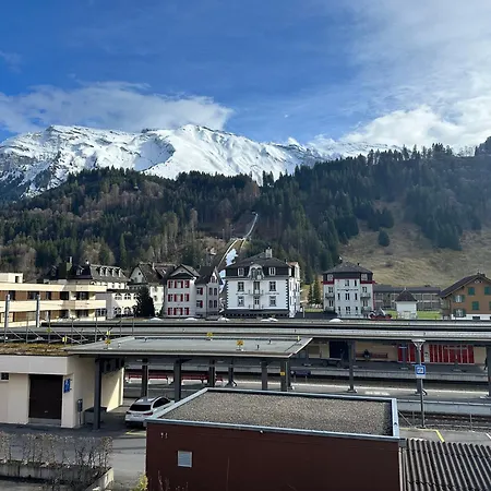 Zentrales 2,5-zimmer Mit Mega Bergblick